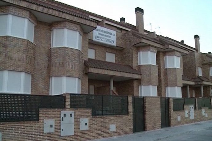 La compraventa de viviendas ahonda su caída en junio 