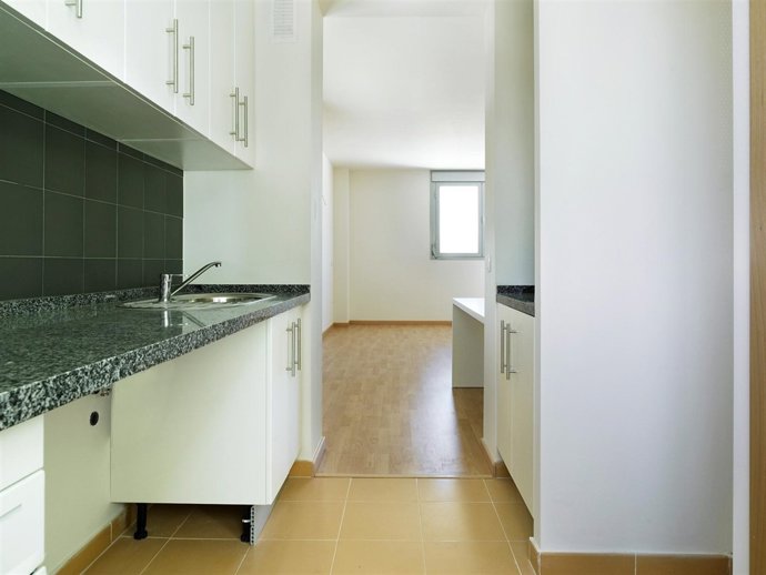 Interior de una vivienda temporal de inclusión social