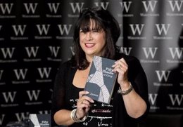 E.L. James, autora de 'Cincuenta sombras de Grey'