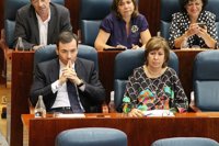 Gómez tilda de "irresponsable" e "imprudente" al Gobierno regional por adjudicar la gestión indirecta de 3 hospitales