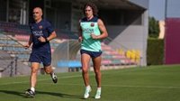 Puyol empieza el trabajo de readaptación en el césped