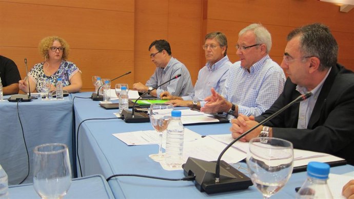 Valcárcel junto a consejeros Campos, Bernal y Ballesta en encuentro con medios