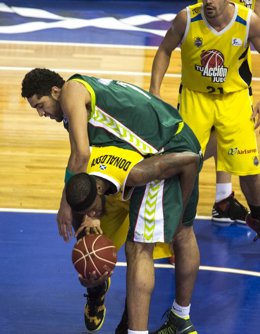 Jakim Donaldson 7 (CB Canarias)  - Augusto Lima 7 (Unicaja)