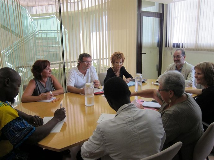 Reunión entre  X. Bosch y  la Asamblea Solidaria contra los desalojos