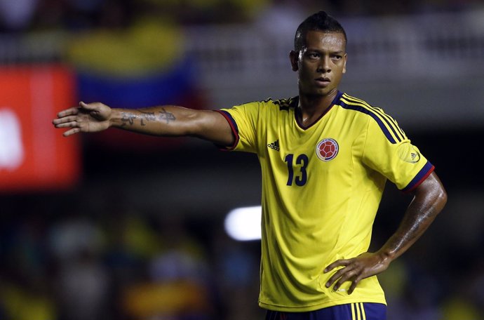 El colombiano Fredy Guarín gesticula en el duelo amistoso de su selección ante S