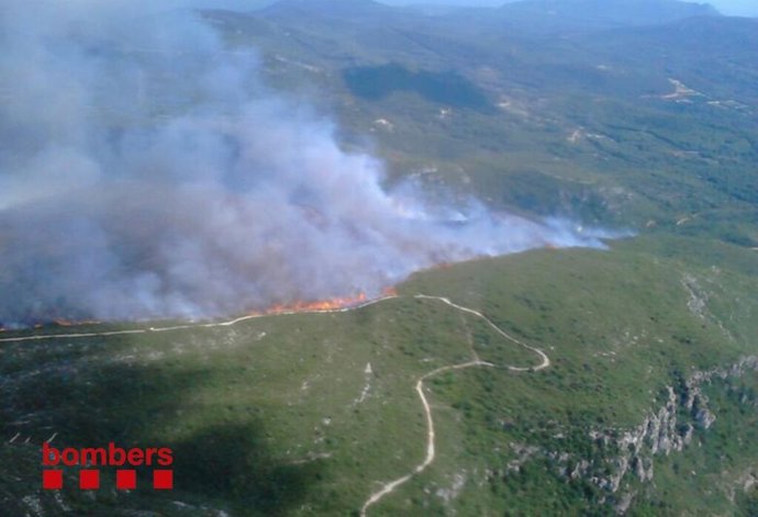 Imágen aérea del incendio de Aiguamúrcia