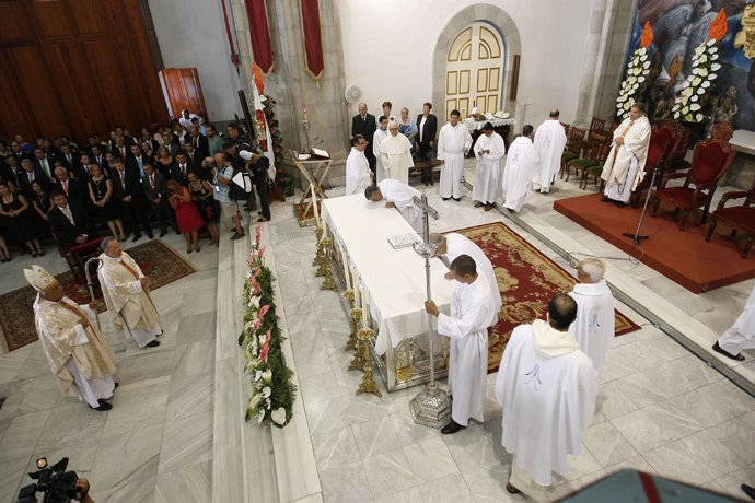Eucaristía presidida por el Obispo de la Diócesis Nivariense