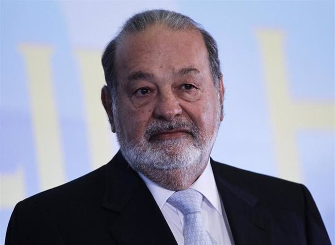El multimillonario mexicano Carlos Slim antes de ofrecer un discurso en Ciudad d