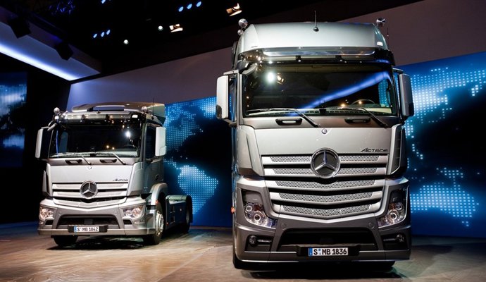 Mercedes-Benz  Actros