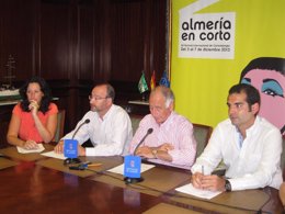 Rodríguez-Comendador y Amat firman el convenio