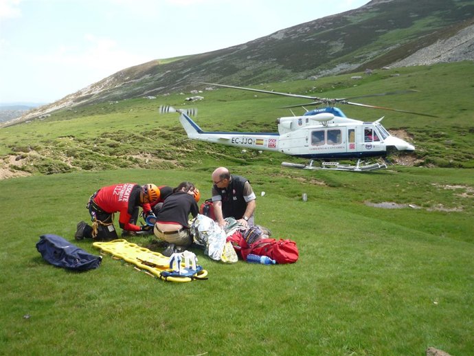 Rescate De Un Senderista En Sejos (Cantabria)