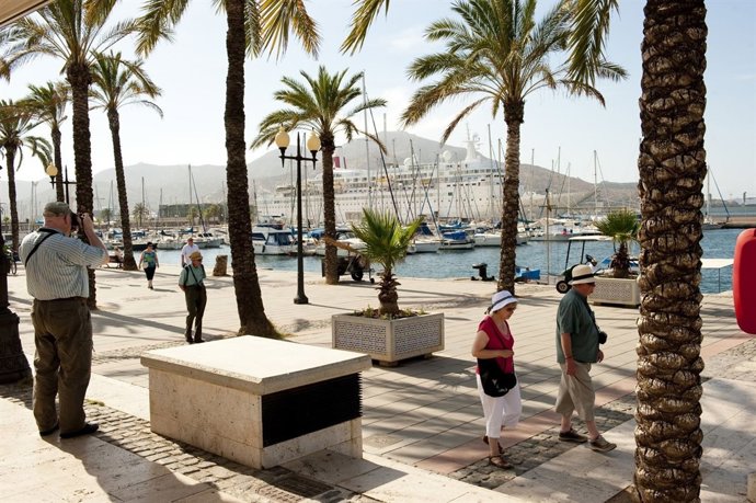 Una Imagen Del Puerto De Cartagena