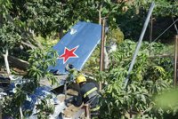 El herido en el accidente de la avioneta en Vélez-Málaga está grave y es operado de varias fracturas