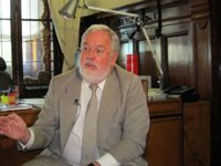 Cañete dice que en PP-A no hay planteado ahora debate sobre candidato