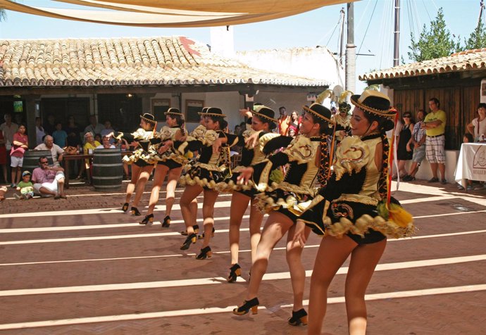 Danzas De Villablanca En El Muelle De Las Carabelas En Huelva
