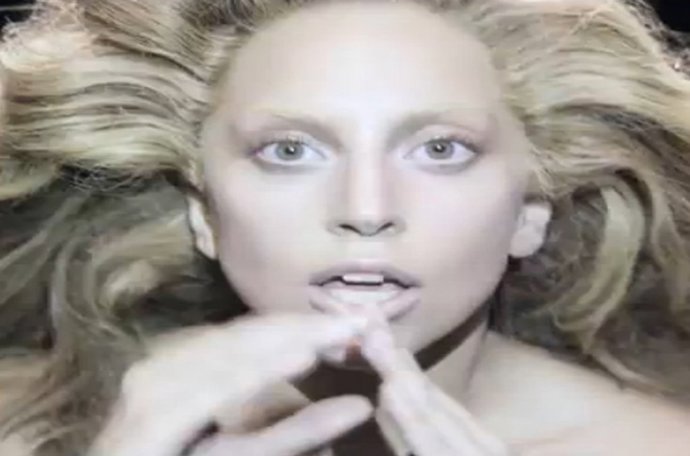 Lady Gaga estrena nuevo videoclip