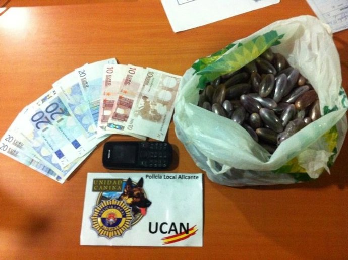 Efectos intervenidos al detenido