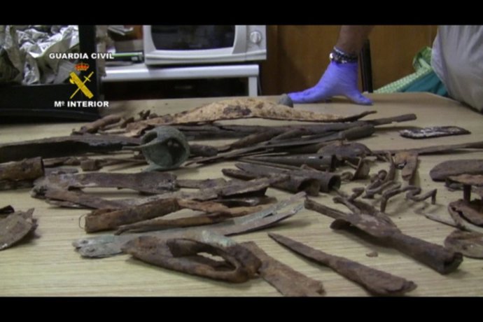 Piezas arqueológicas intervenidas por la Guardia Civil.