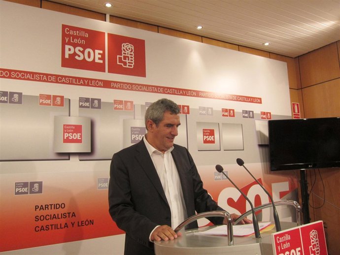 Jlio Villarrubia en la sede del PSOE de CyL
