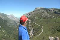 La Guardia Civil confía en que los espeleólogos perdidos hayan hecho un campamento provisional