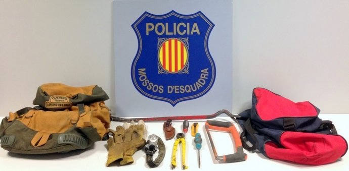 Objetos requisados por un robo con fuerza en Castellgalí (Barcelona) 