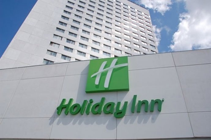 HOLIDAY Inn
