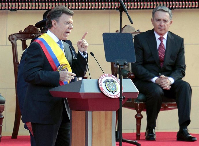 Presidente Colombia, Santos, y expresidente Uribe