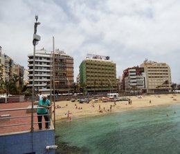 La Playa de Las Canteras contará con una estación meteorológica