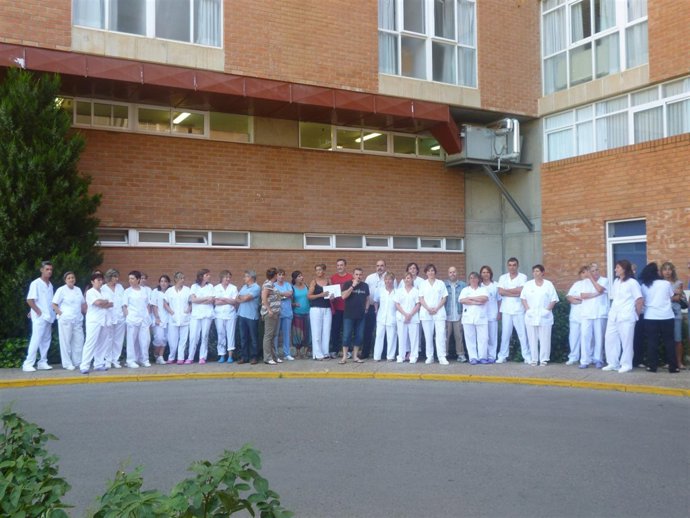 Concentración trabajadores Residencia Javalambre de Teruel
