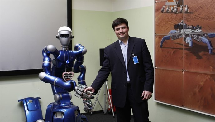 Acuerdo de Ford para estudiar la comunicación de robots espaciales