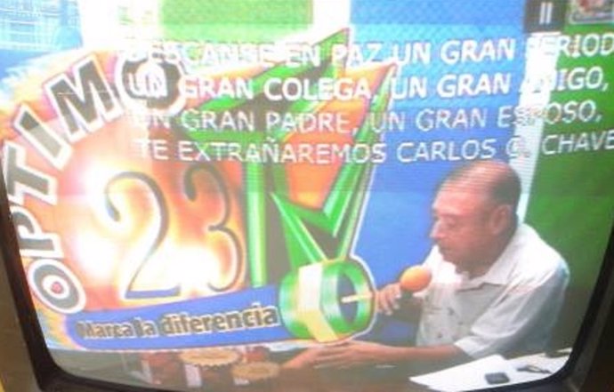 Periodista Carlos Orellana