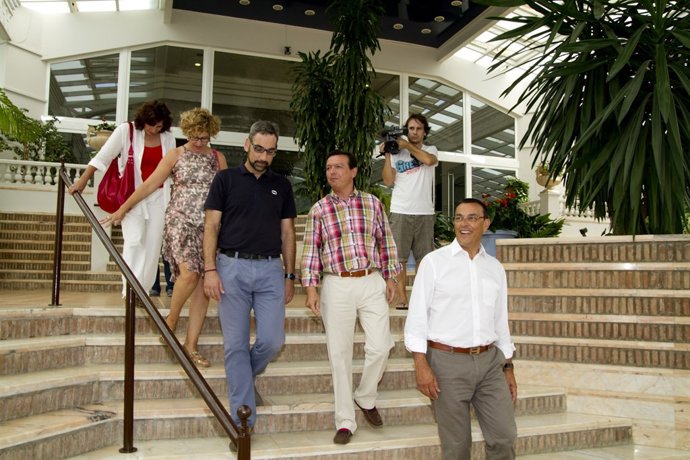 El presidente de la Diputación, Ignacio Caraballo, visita el nuevo hotel Meliá.