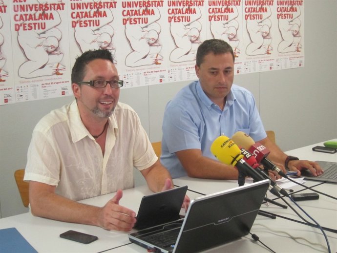 El vicerector de la UA C.Cortés, i el dirigent de la Xarva Vives I.Casadesús