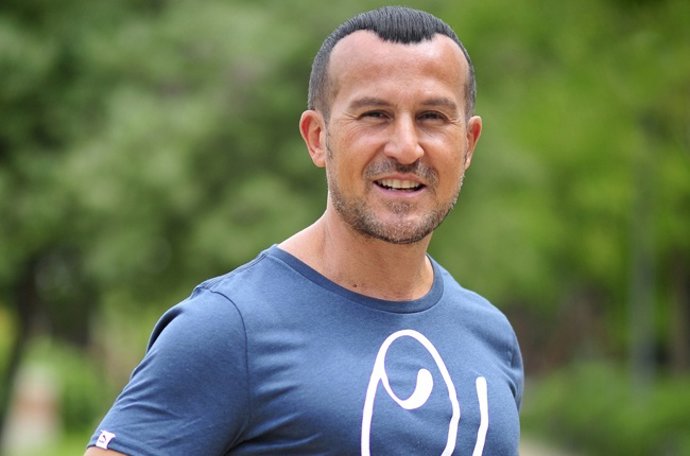 Richy Castellanos presenta su nuevo libro El hombre que susurraba a los famosos