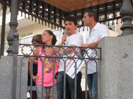 Los hijos de Leonor, la mujer desaparecida en Isla Chica. 