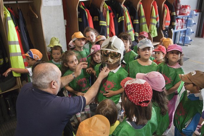 Niños visitan Protección Civil de Camargo 