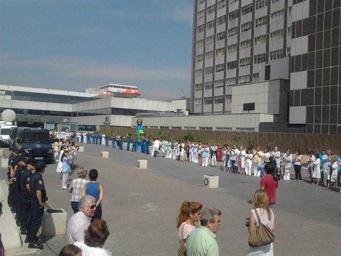 Un grupo de trabajadores concentrados en La Paz