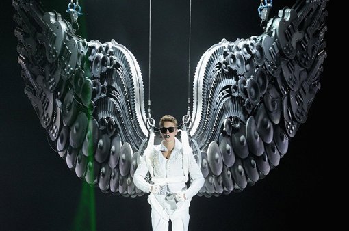 NEW YORK, NY - AUGUST 02:  Justin Bieber performs at the Barclays Center on Augu