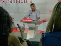 El PSOE extremeño pide a Monago que aclare si las eléctricas han liquidado los 93,2 millones de la 'ecotasa'