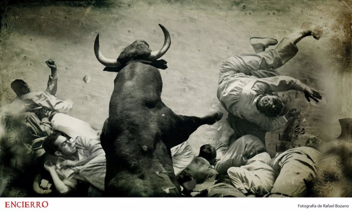 Cartel de la película 'Encierro, Bull running in Pamplona'
