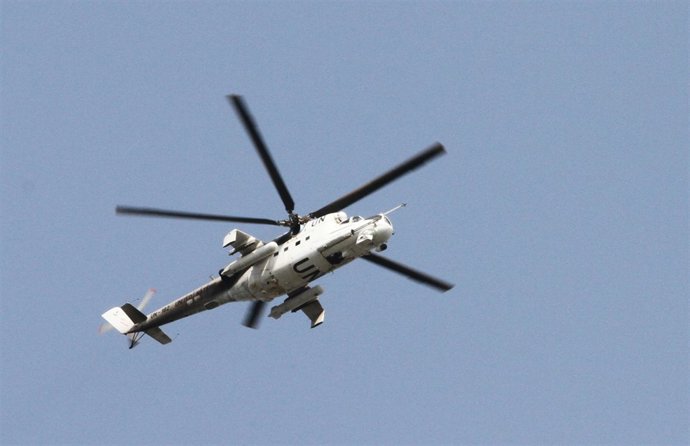 Helicóptero de combate de la ONU en Costa de Marfil
