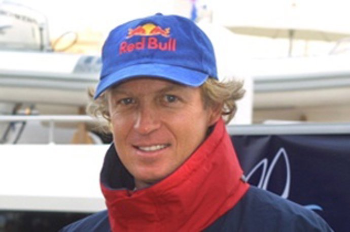 Redbull se disculpa por sus tweets