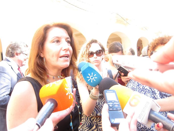 Crespo, en declaraciones a los medios en Almería