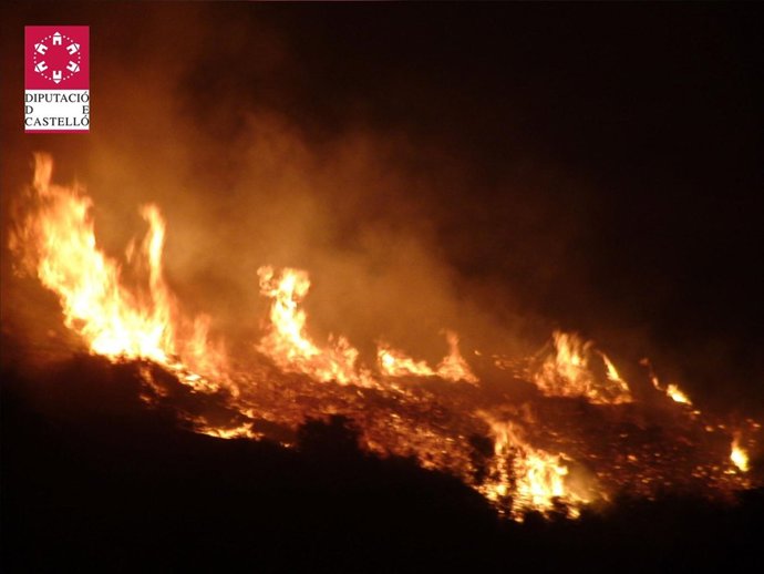 Imagen del incendio de Benicarló remitida por el Consorcio de Bomberos.