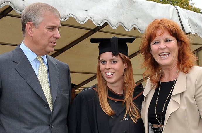 LONDON, UNITED KINGDOM - SEPTEMBER 9:  Prince Andrew, The Duke York (L), Sarah, 