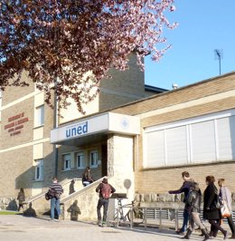 Fachada de UNED Pamplona.