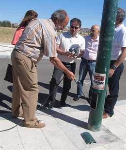 El alcalde de Valladolid comprueba el sistema antirrobo de cable de cobre