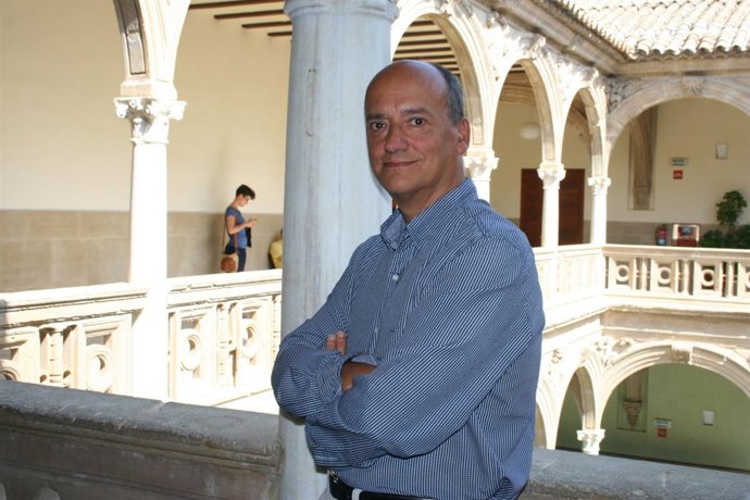 El escritor Gustavo Martín Garzo