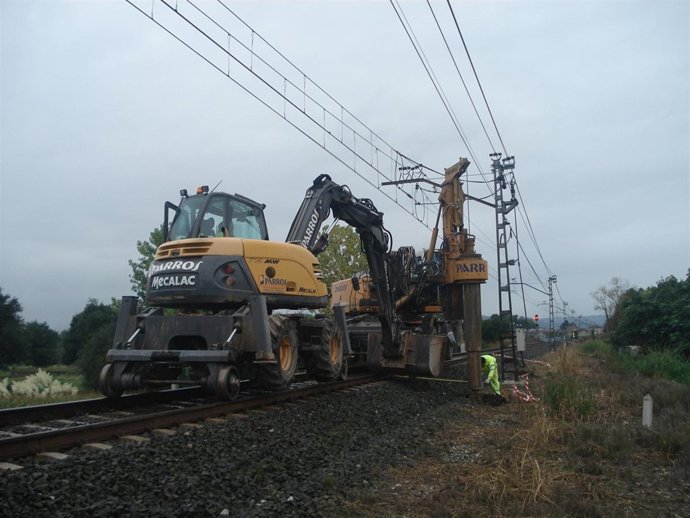 Obras catenaria Bárcena y Torrelavega