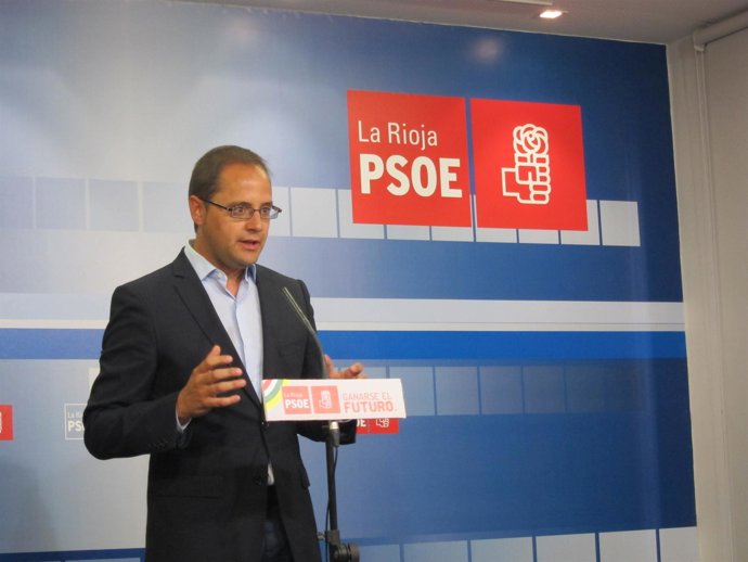 César Luena anuncia la solicitud de un debate general parlamentario